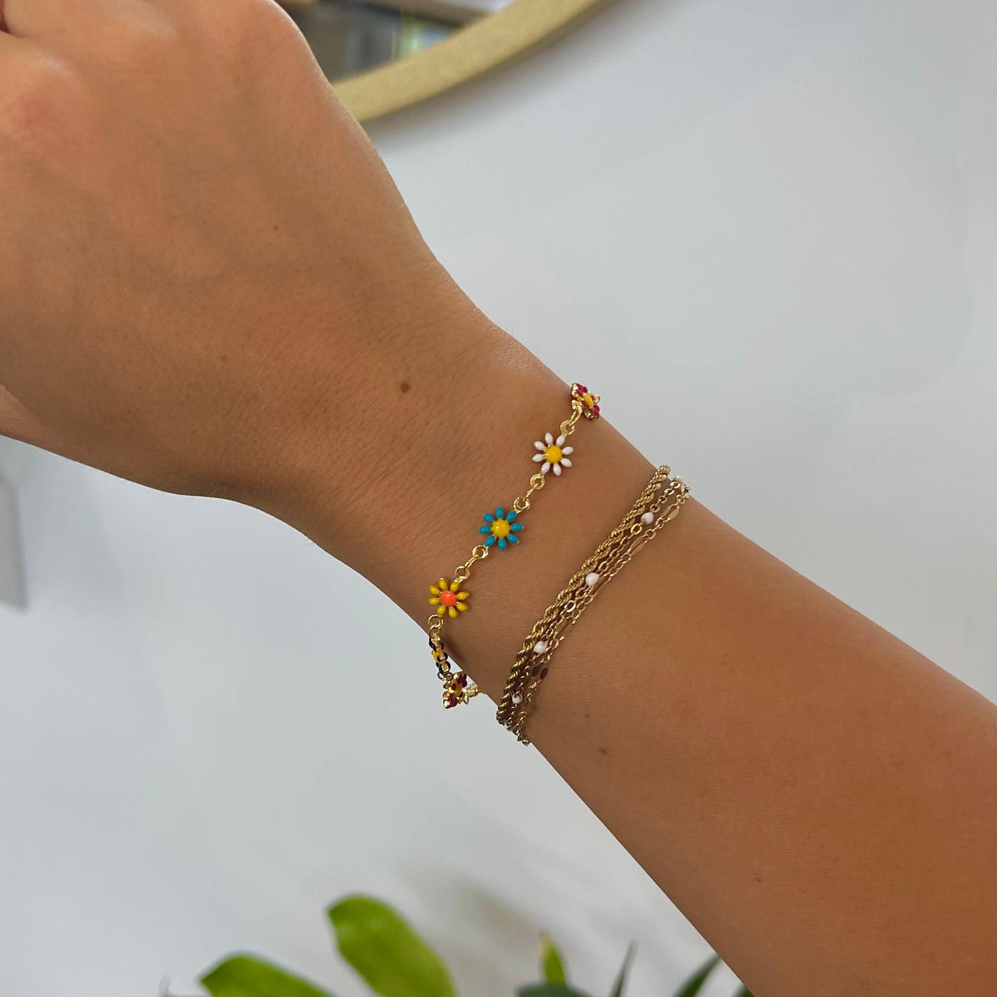 Multicolor Daisy Bracelet