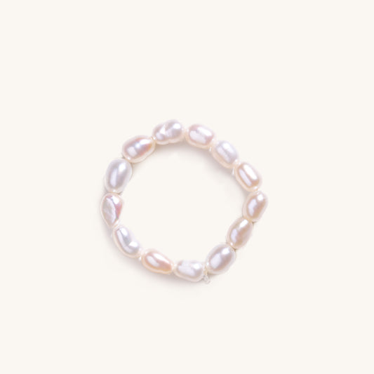 Percy Elastic Pearl Ring