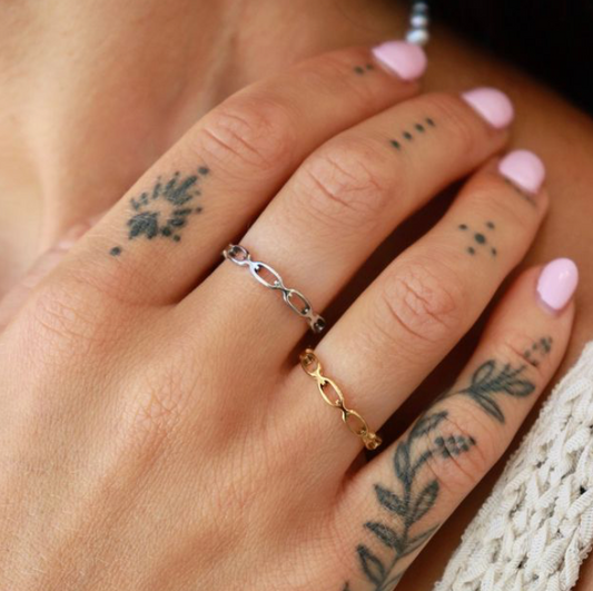 Lesslie Silver Link Ring